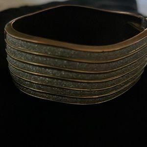 Gold and glitter bracelet